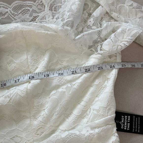 Torrid NWT Special Occasion Ivory Lace Off Shoulder Bodycon Dress Size 28 - Picture 10 of 14